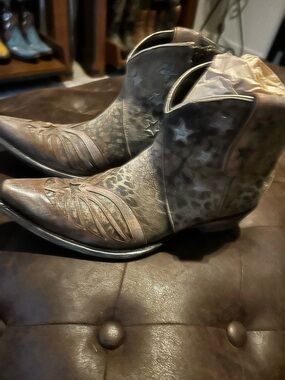 Old Gringo Brown Star & Leopard Ankle Booties